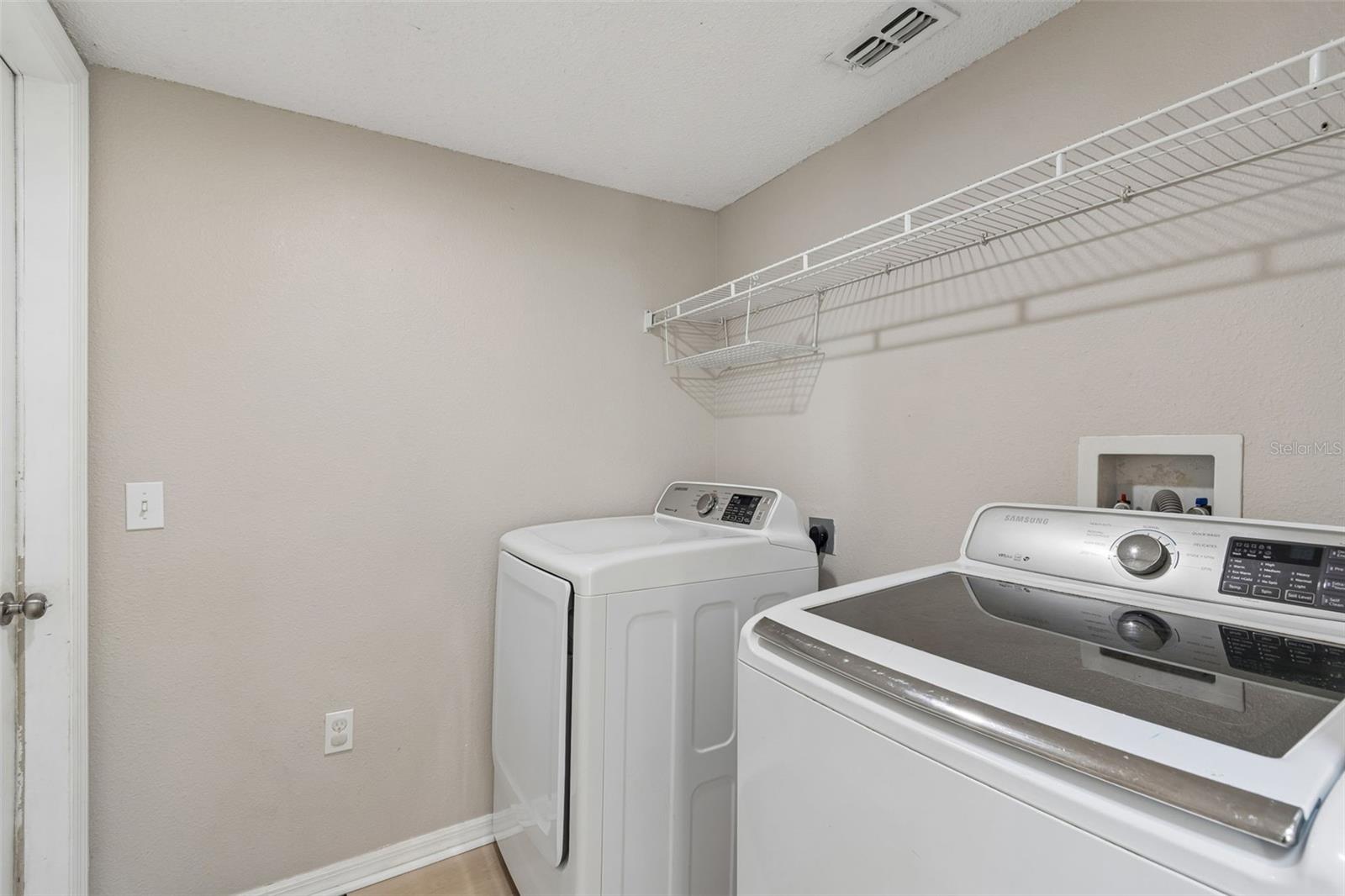 Image 36 of 74 For 31537 Earn Drive