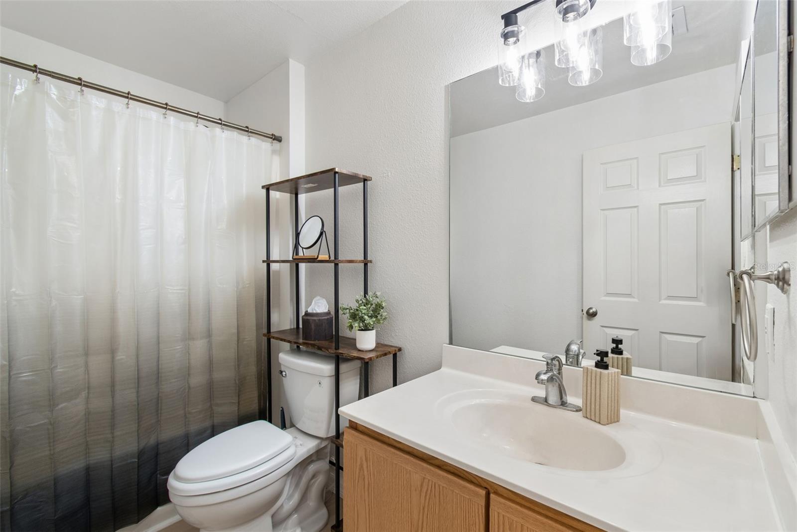 Image 41 of 74 For 31537 Earn Drive