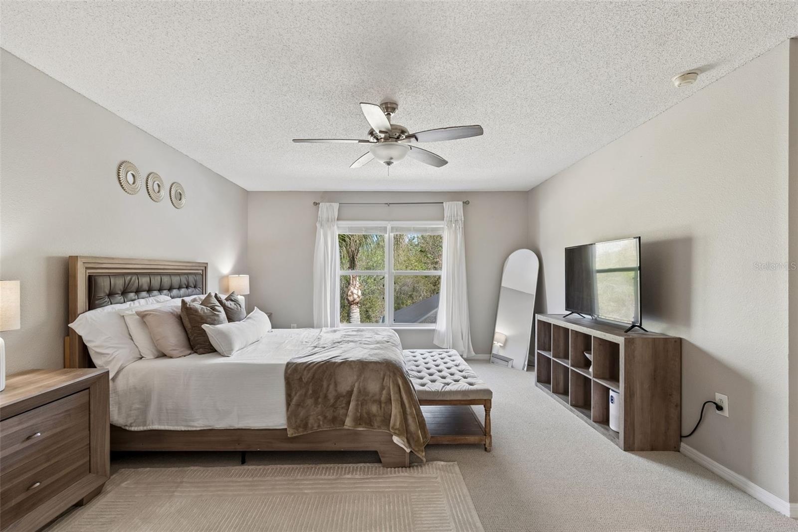 Image 48 of 74 For 31537 Earn Drive