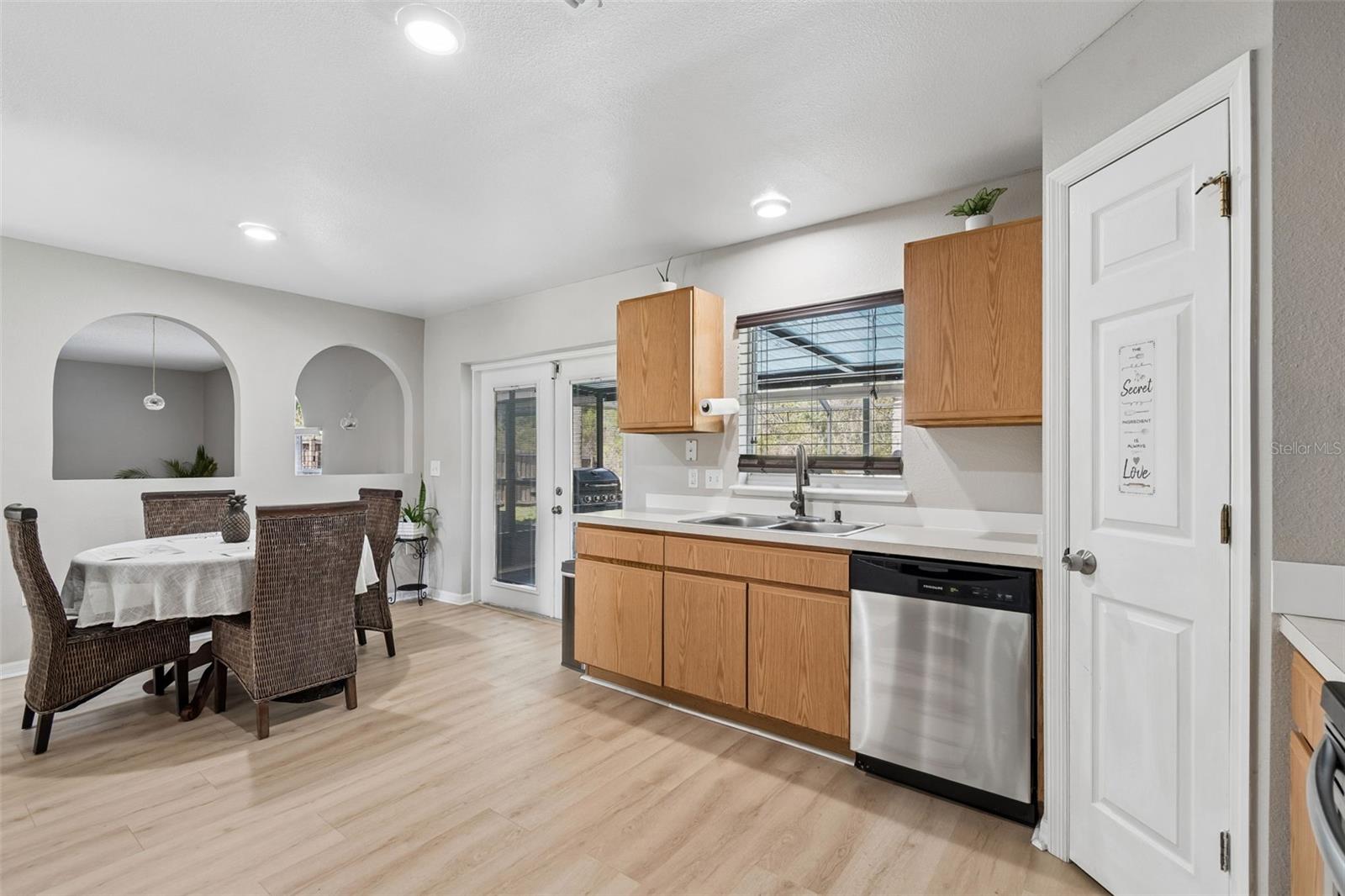 Image 7 of 74 For 31537 Earn Drive