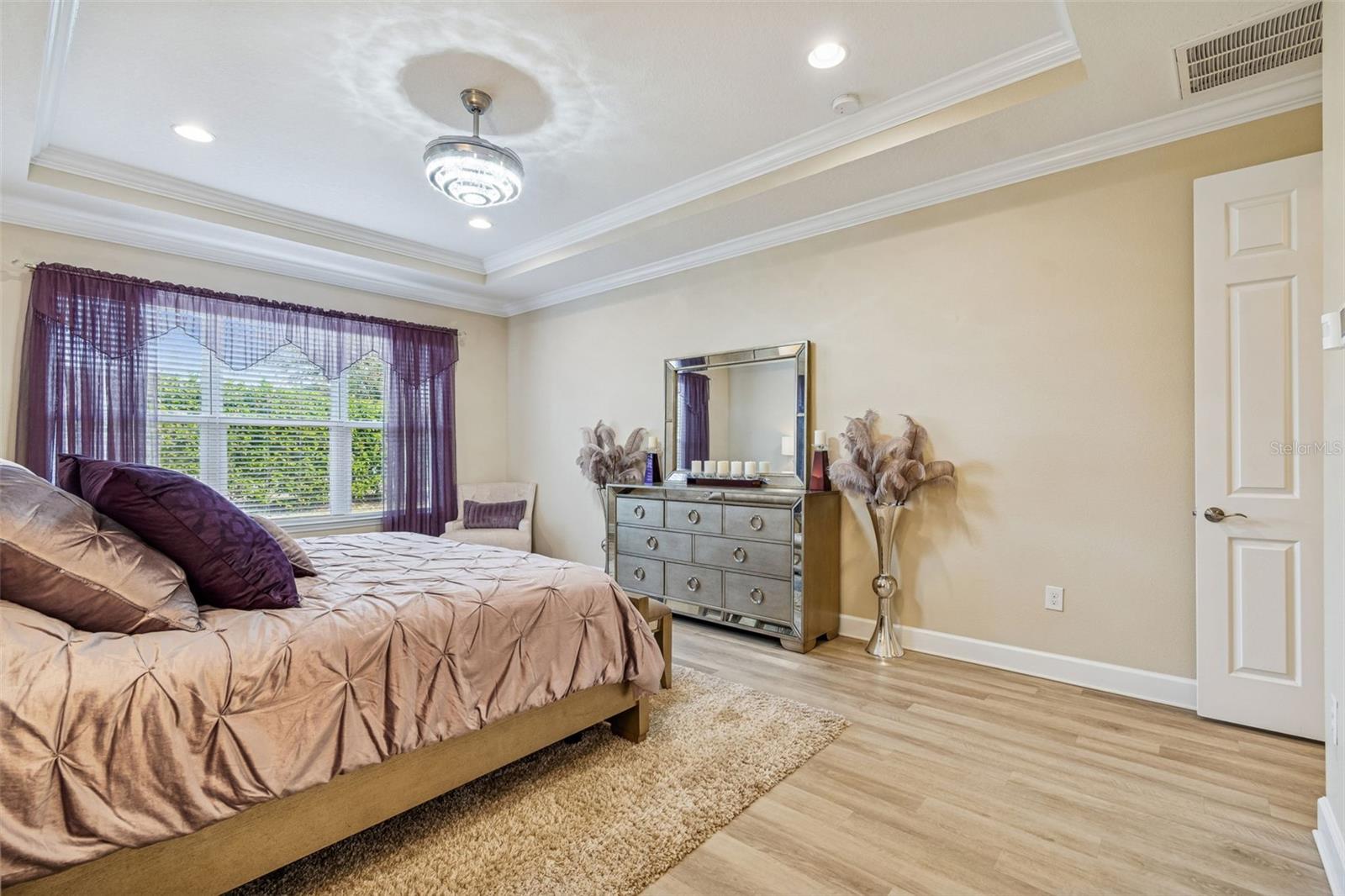 Image 62 of 95 For 7447 Lancaster Loop