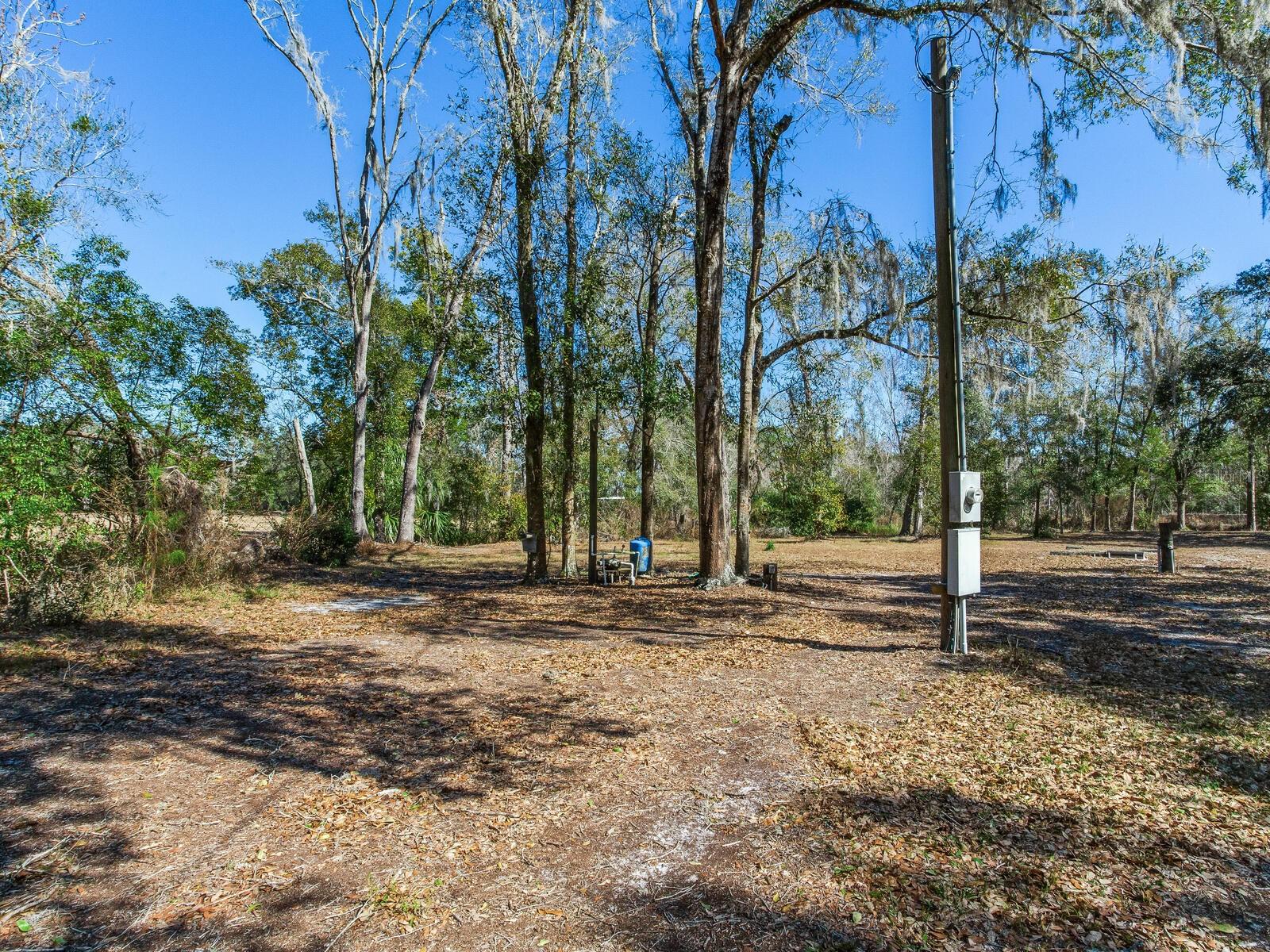 Image 14 of 19 For 8602 Back Road