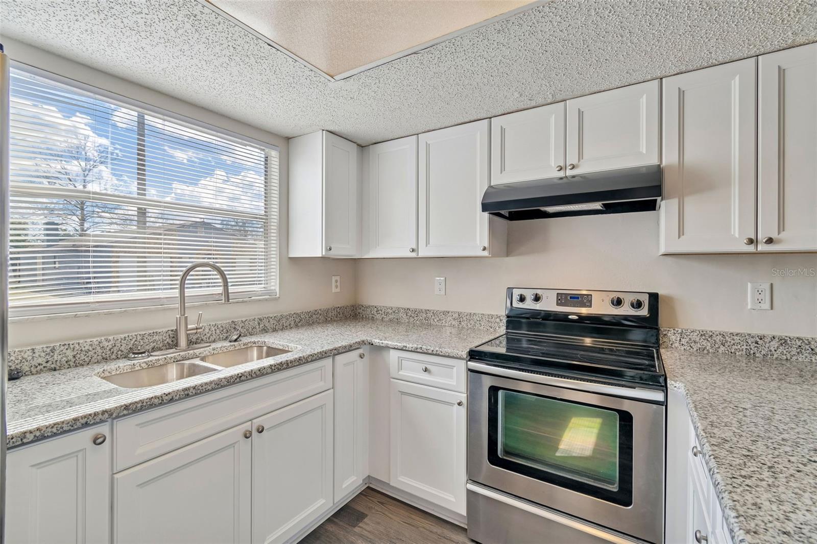 Image 18 of 43 For 12836 Kellywood Circle