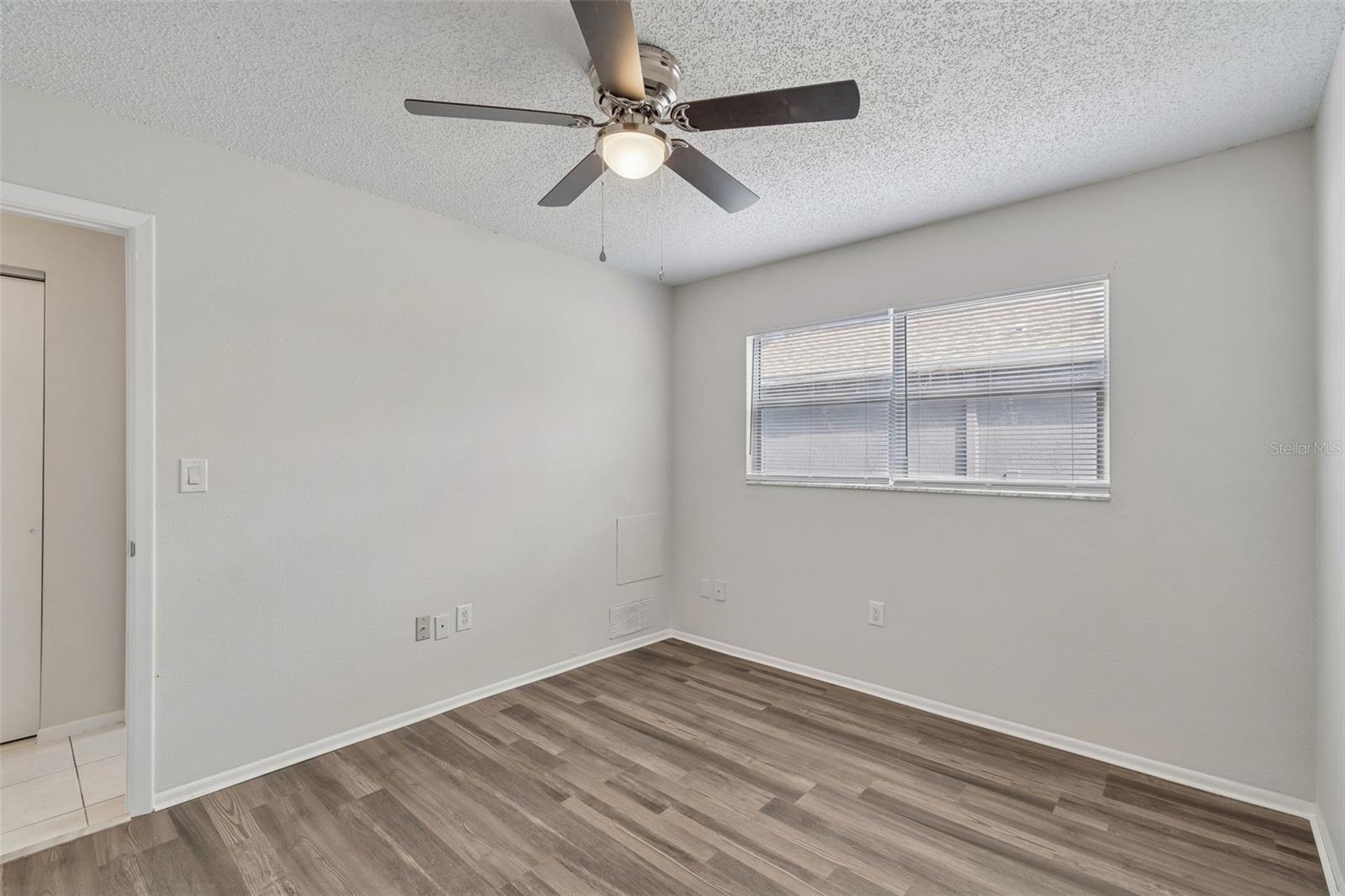 Image 27 of 43 For 12836 Kellywood Circle