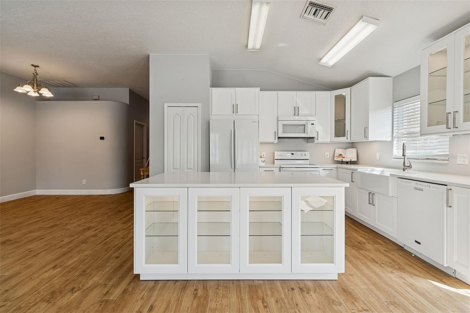 Image 18 of 88 For 19427 Morden Blush Drive