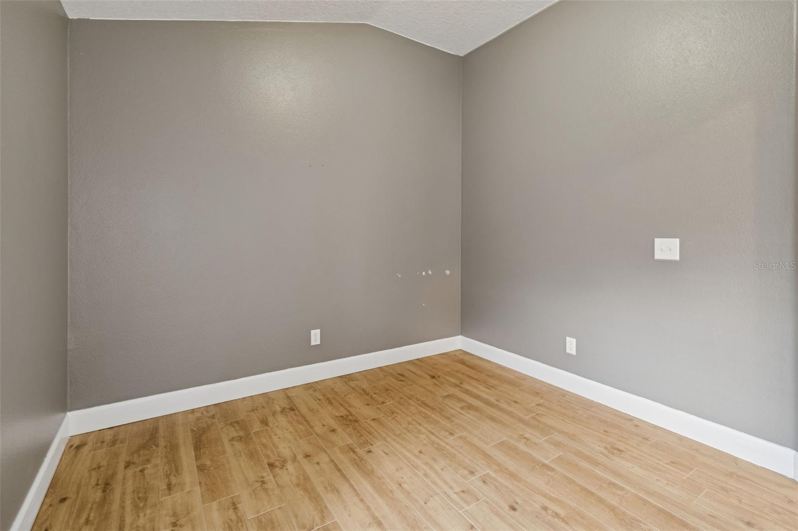 Image 43 of 88 For 19427 Morden Blush Drive