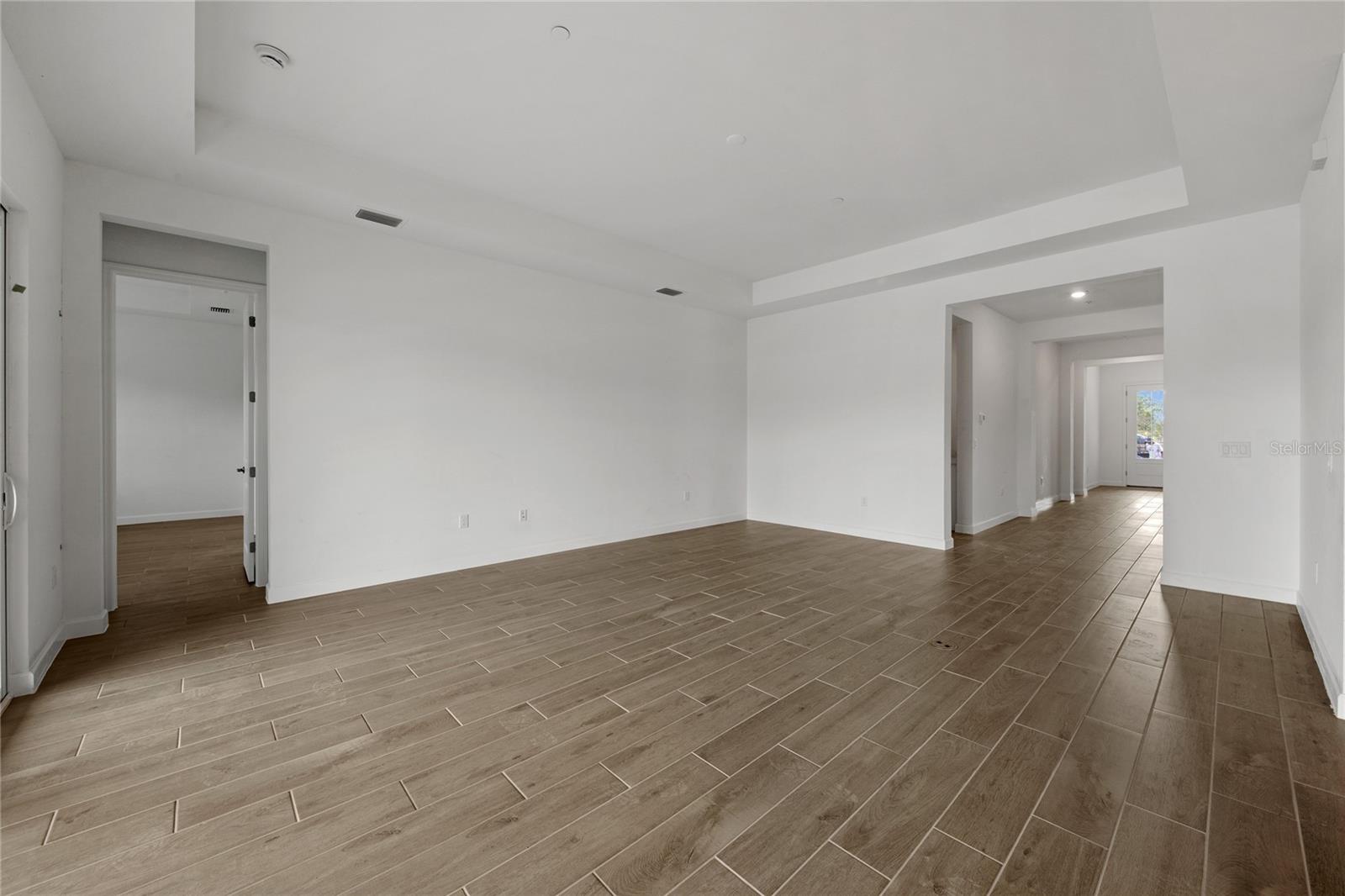 Image 10 of 36 For 19111 Scallop Loop