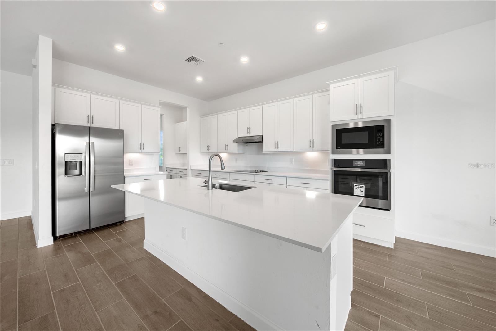 Image 11 of 36 For 19111 Scallop Loop