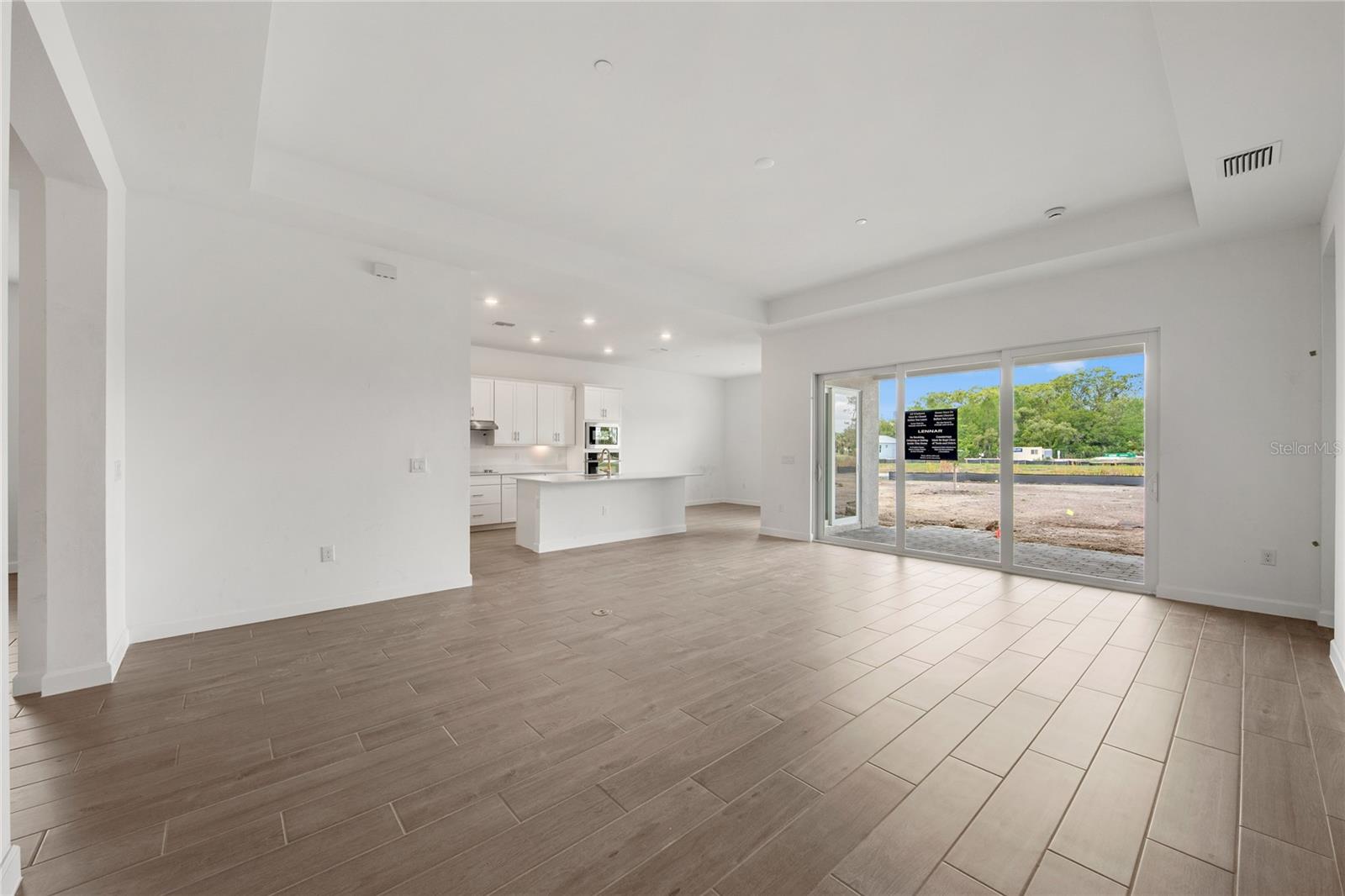 Image 6 of 36 For 19111 Scallop Loop