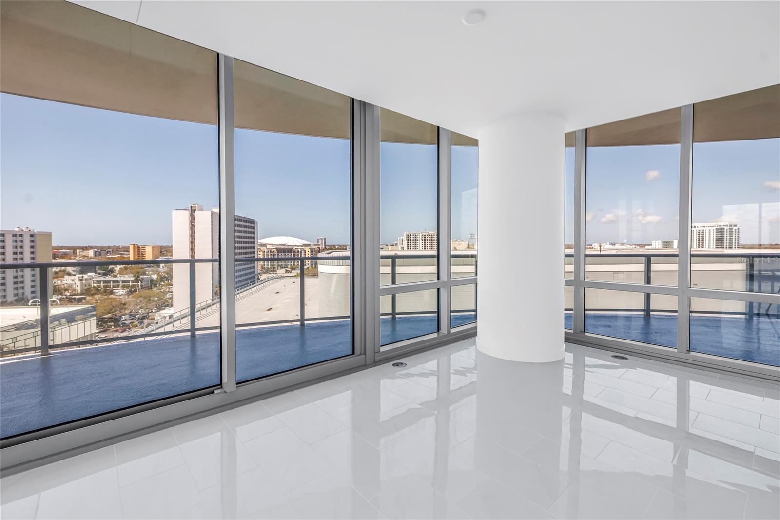 Image 10 of 72 For 400 Central Avenue 1001