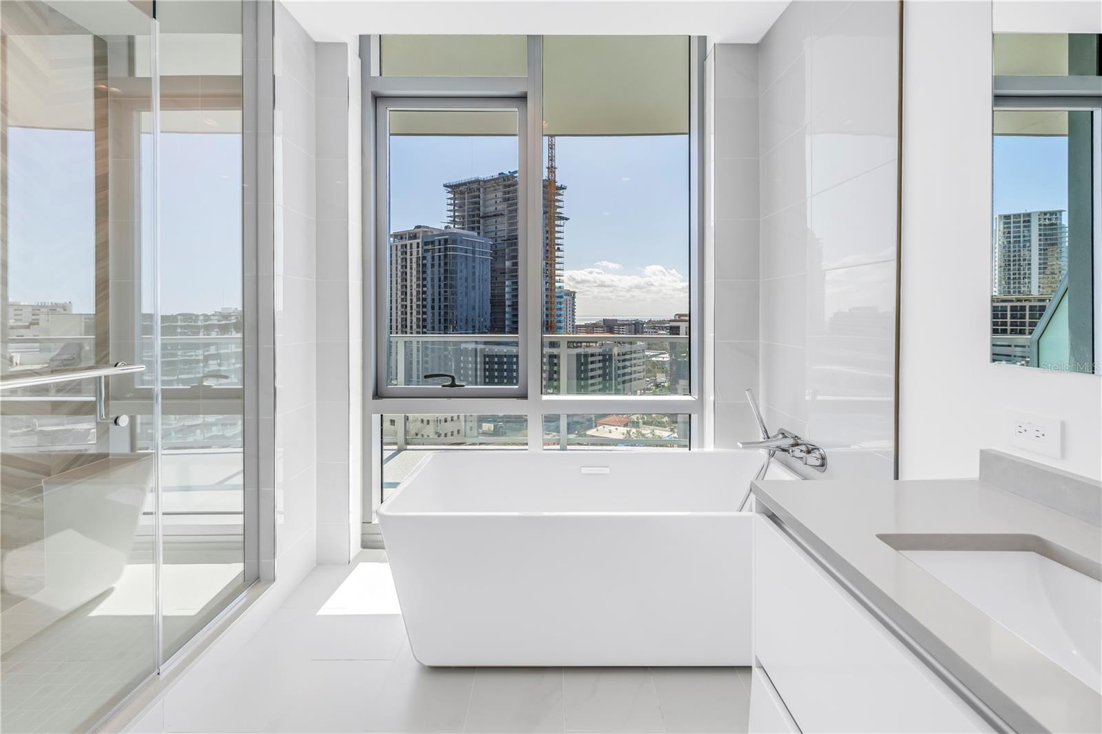 Image 28 of 72 For 400 Central Avenue 1001