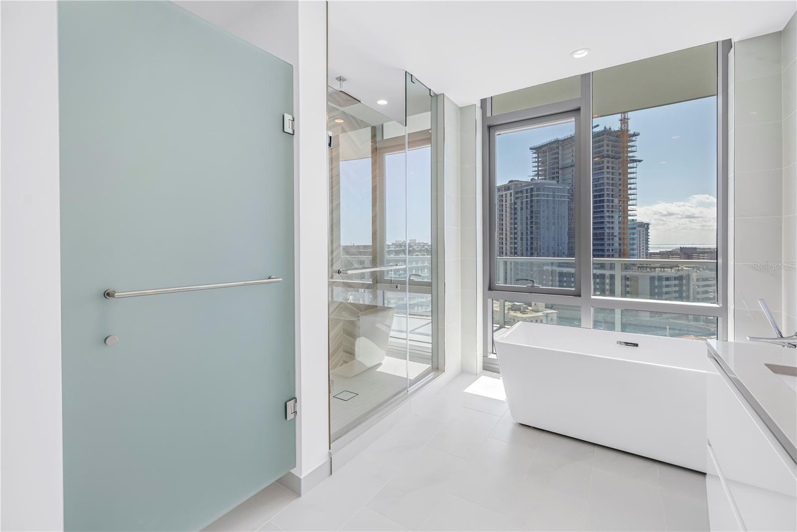 Image 29 of 72 For 400 Central Avenue 1001