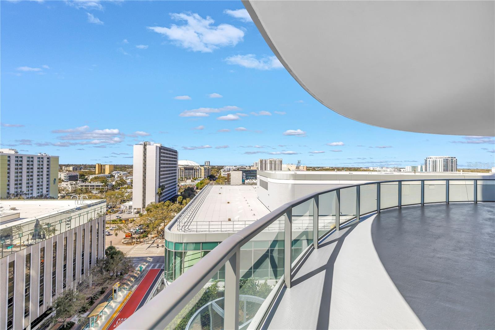 Image 53 of 72 For 400 Central Avenue 1001