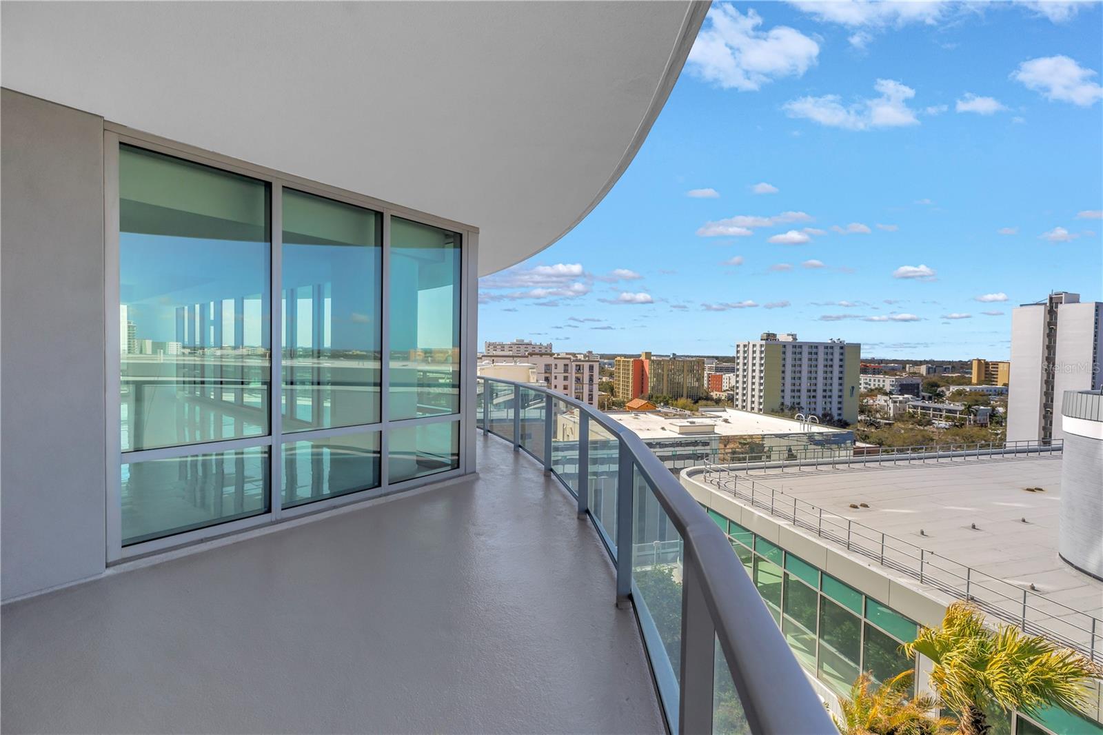 Image 58 of 72 For 400 Central Avenue 1001