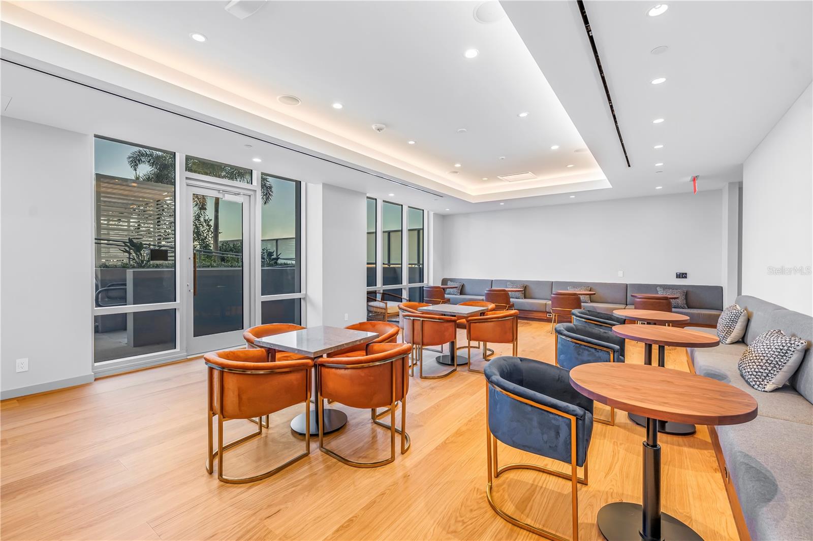 Image 60 of 72 For 400 Central Avenue 1001