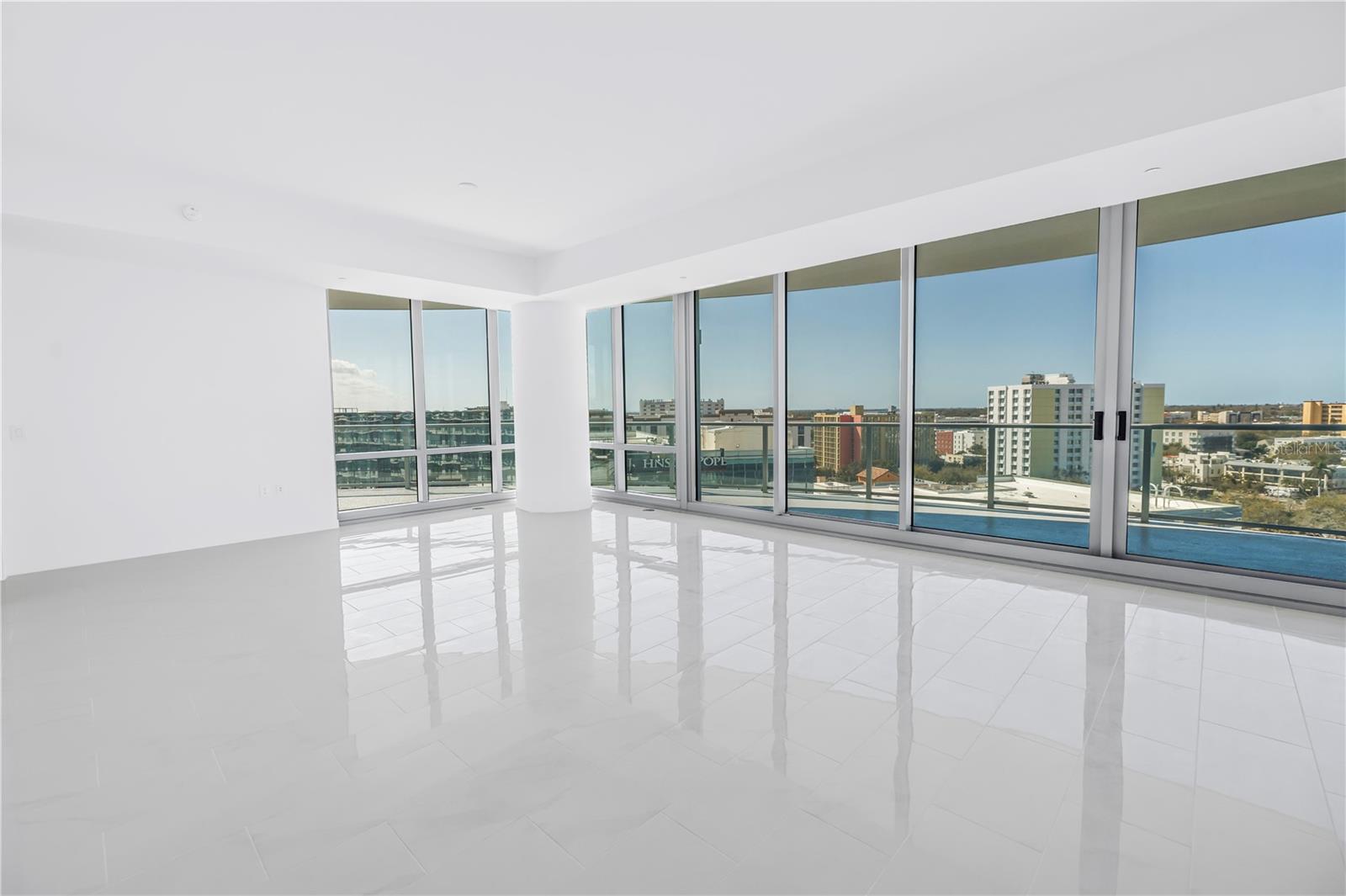 Image 7 of 72 For 400 Central Avenue 1001