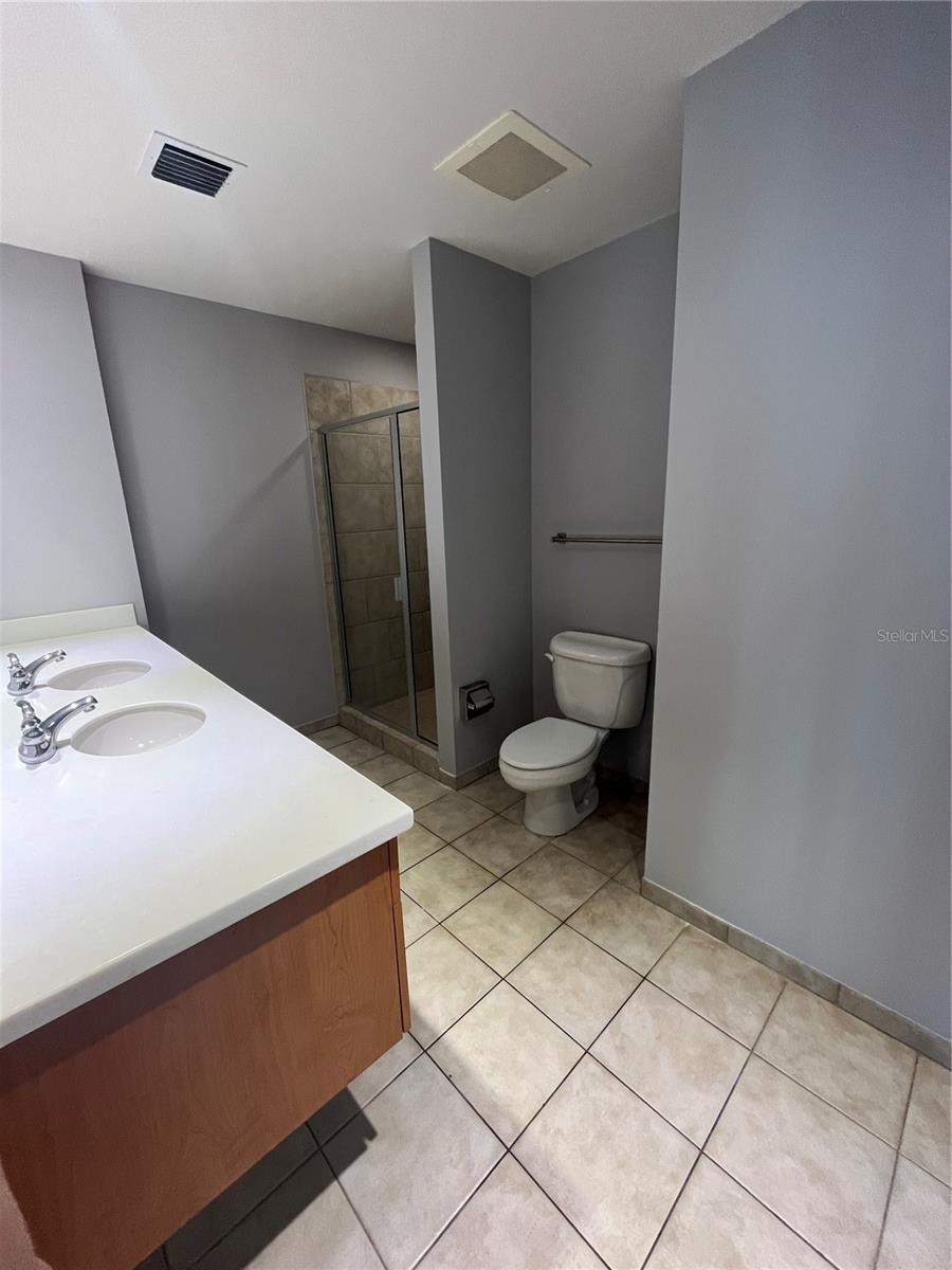 Image 15 of 38 For 1120 Kennedy Boulevard 515