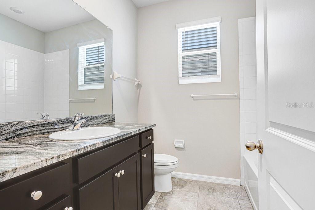 Image 22 of 54 For 31398 Mango Fade Way