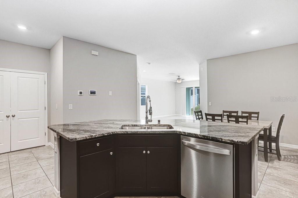 Image 7 of 54 For 31398 Mango Fade Way