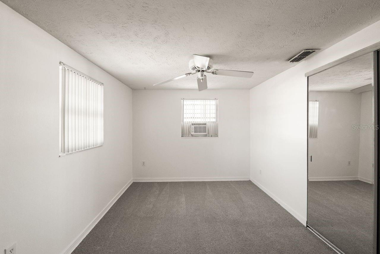 Image 10 of 22 For 6870 Parkside Drive