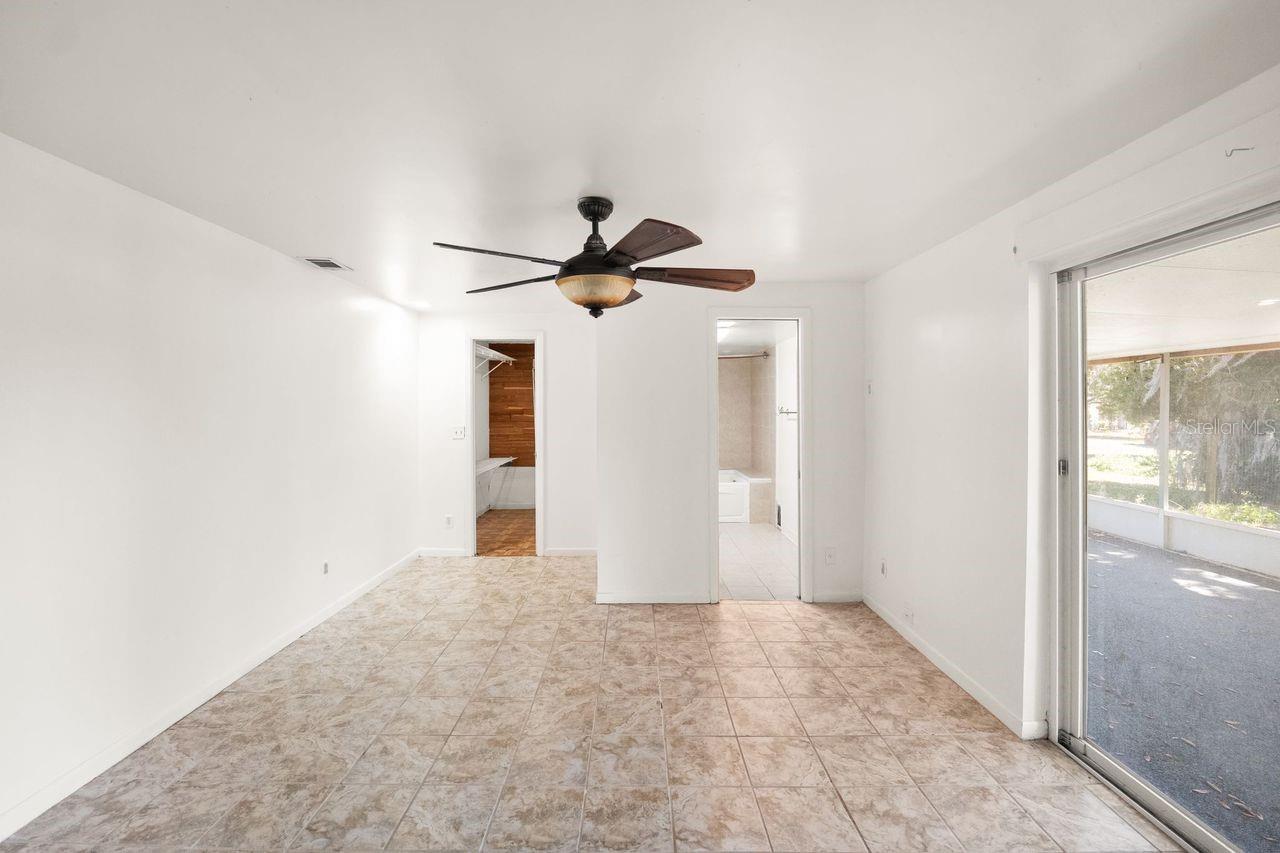 Image 13 of 22 For 6870 Parkside Drive