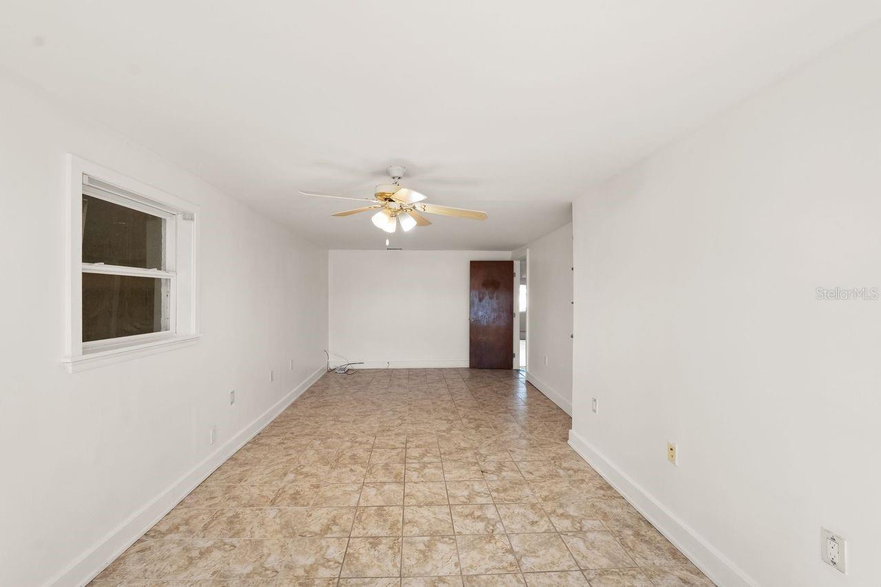 Image 16 of 22 For 6870 Parkside Drive