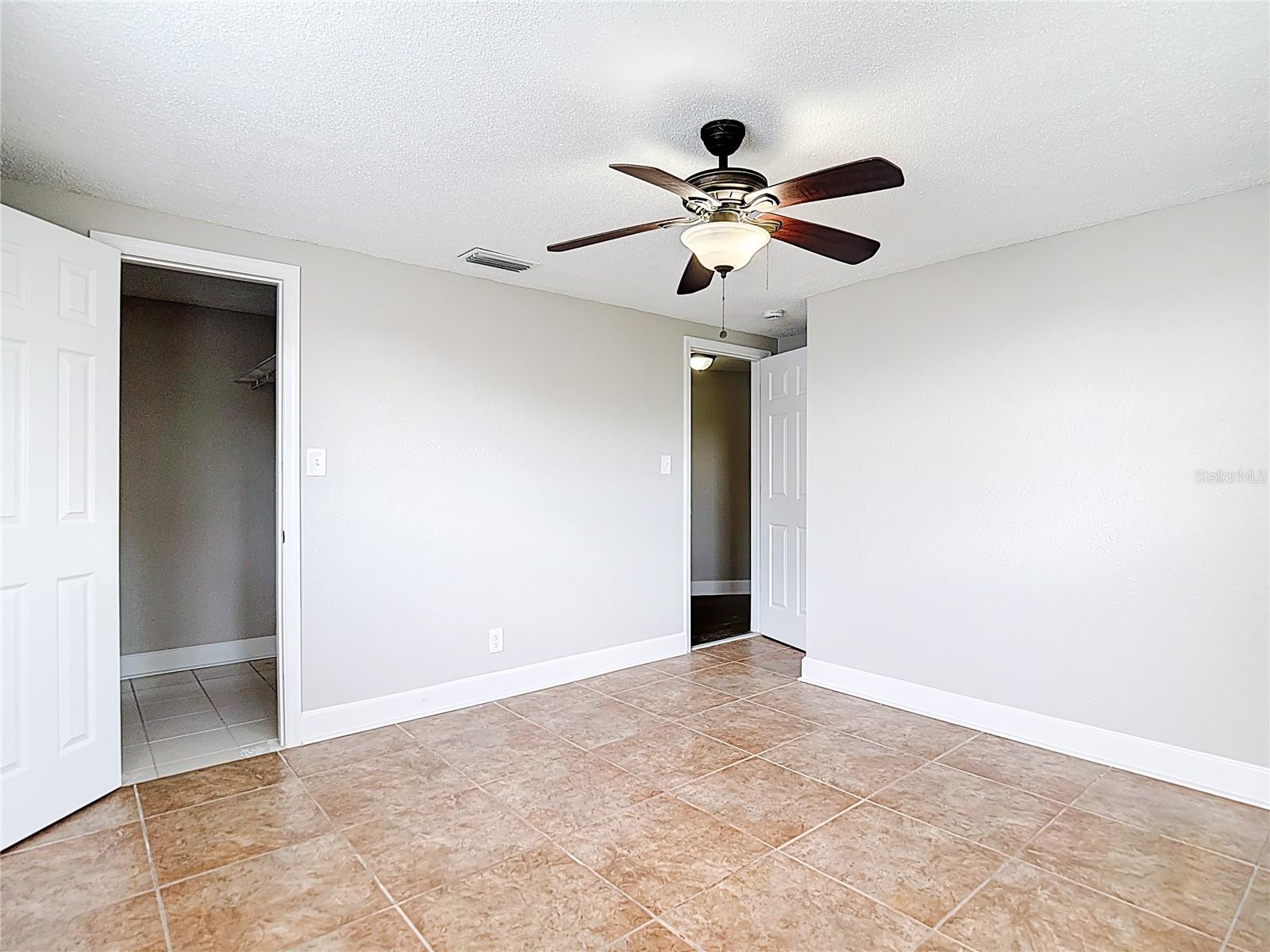 Image 35 of 53 For 13732 Plumosa Avenue