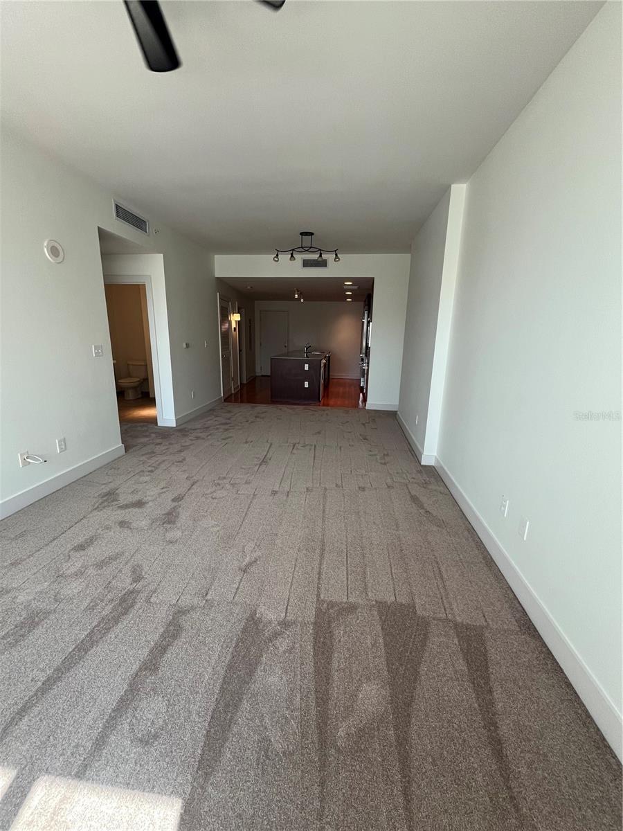 Image 13 of 36 For 1208 Kennedy Boulevard 614