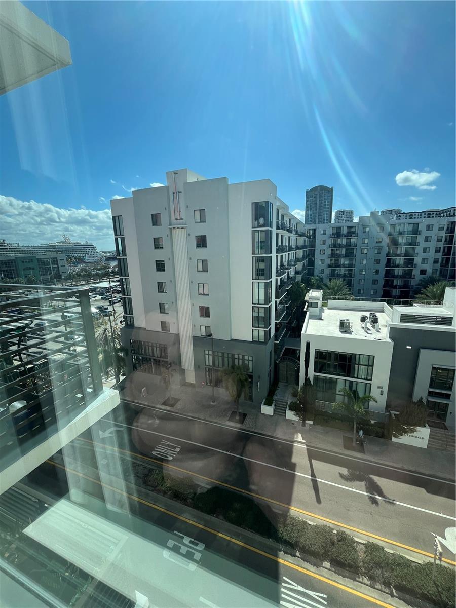 Image 16 of 36 For 1208 Kennedy Boulevard 614