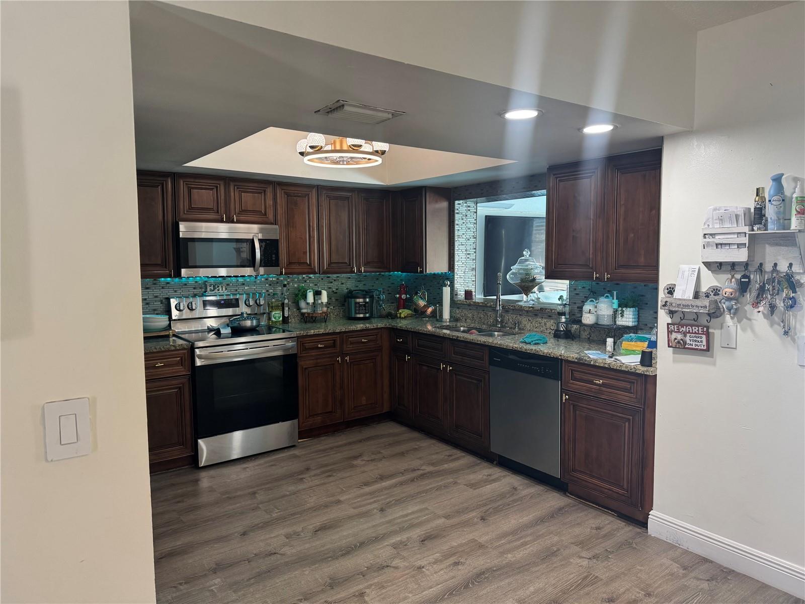 Image 10 of 59 For 5539 Pentail Circle