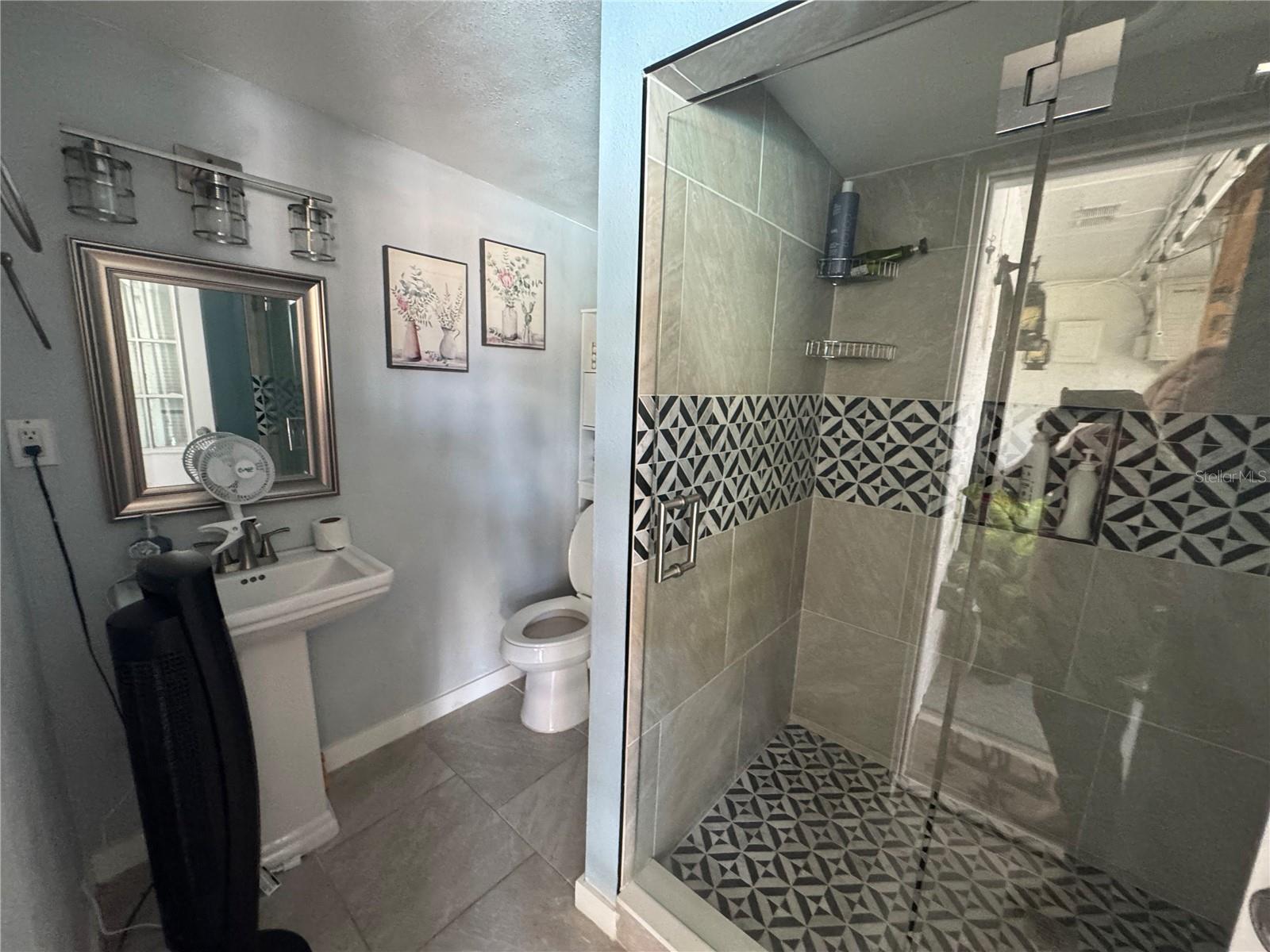 Image 34 of 59 For 5539 Pentail Circle