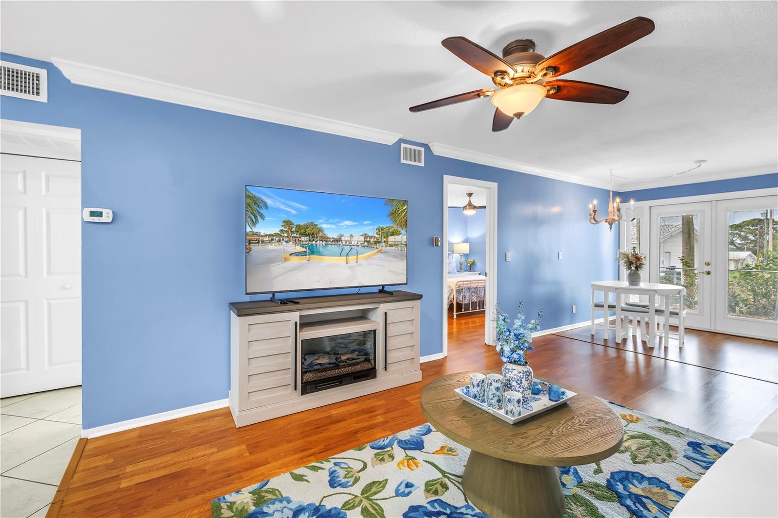 Image 15 of 46 For 9224 Mission Oaks Boulevard