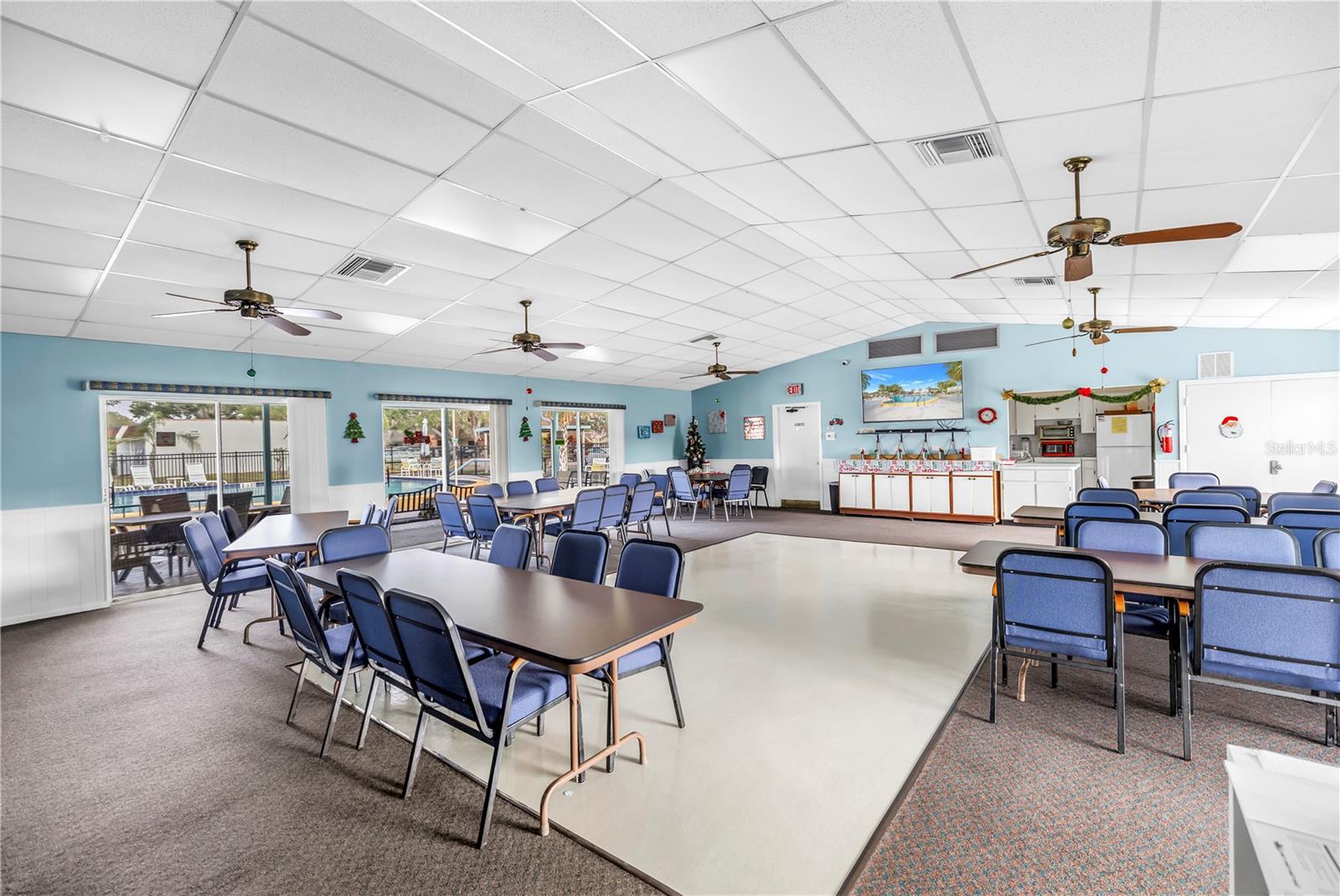 Image 40 of 46 For 9224 Mission Oaks Boulevard