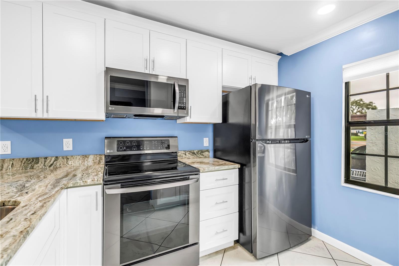 Image 9 of 46 For 9224 Mission Oaks Boulevard