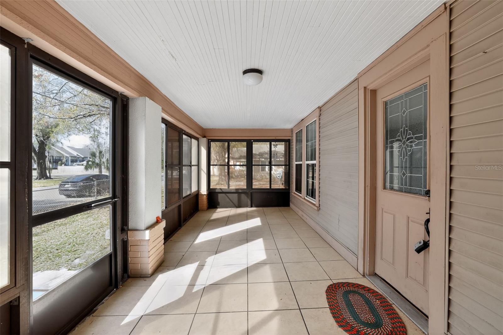 Image 4 of 30 For 118 Drew Street