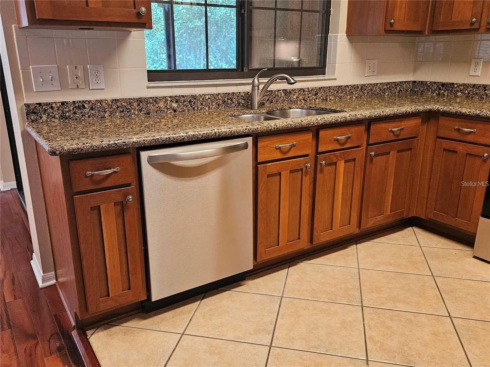 Image 11 of 46 For 1120 Blackwater Drive