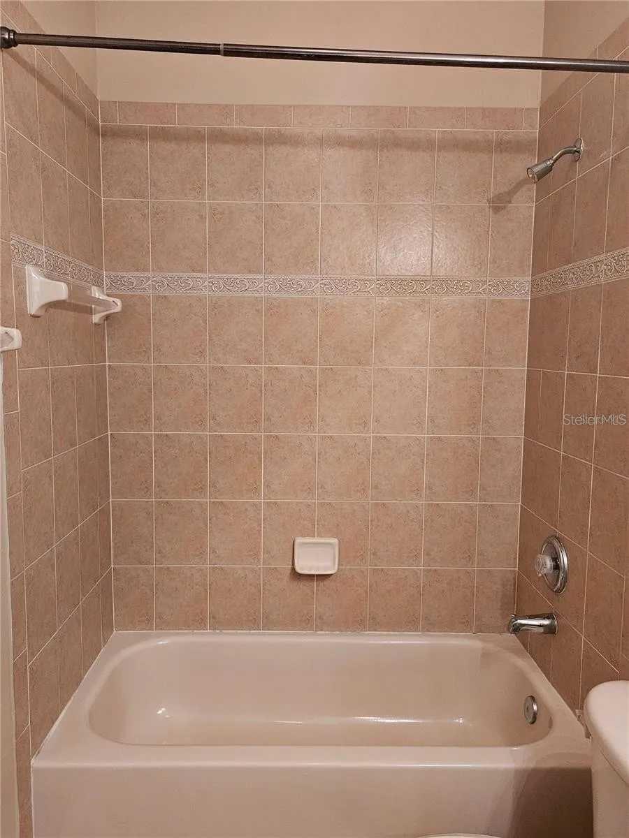 Image 18 of 46 For 1120 Blackwater Drive