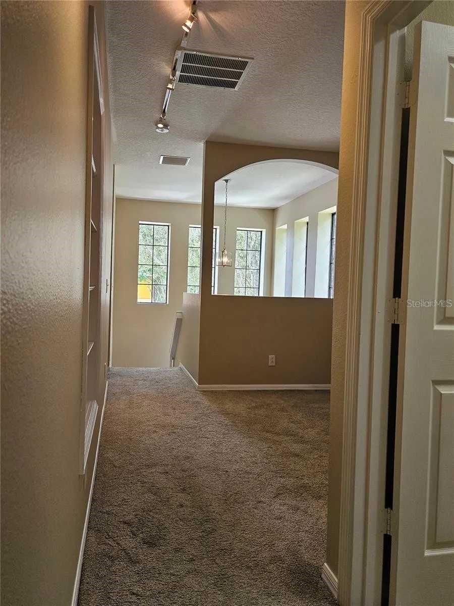 Image 19 of 46 For 1120 Blackwater Drive