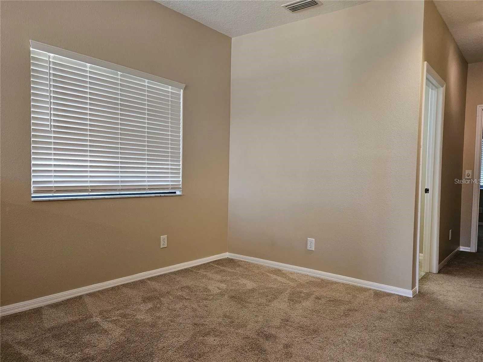 Image 21 of 46 For 1120 Blackwater Drive