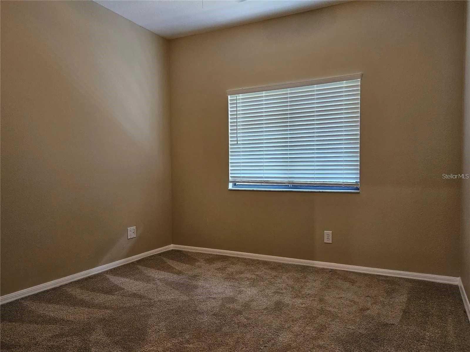 Image 32 of 46 For 1120 Blackwater Drive