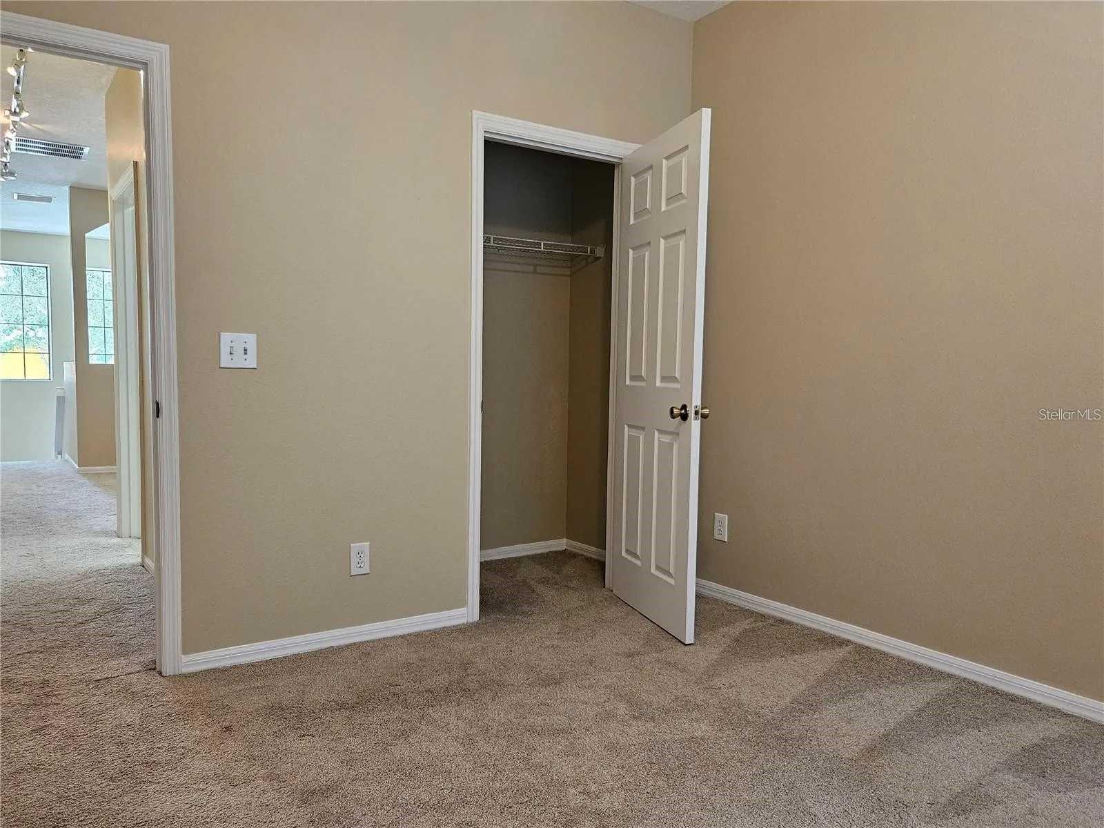 Image 33 of 46 For 1120 Blackwater Drive