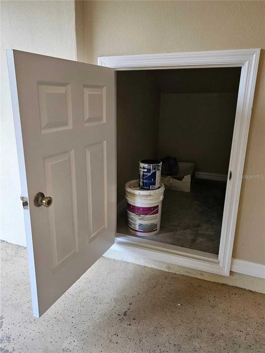 Image 43 of 46 For 1120 Blackwater Drive