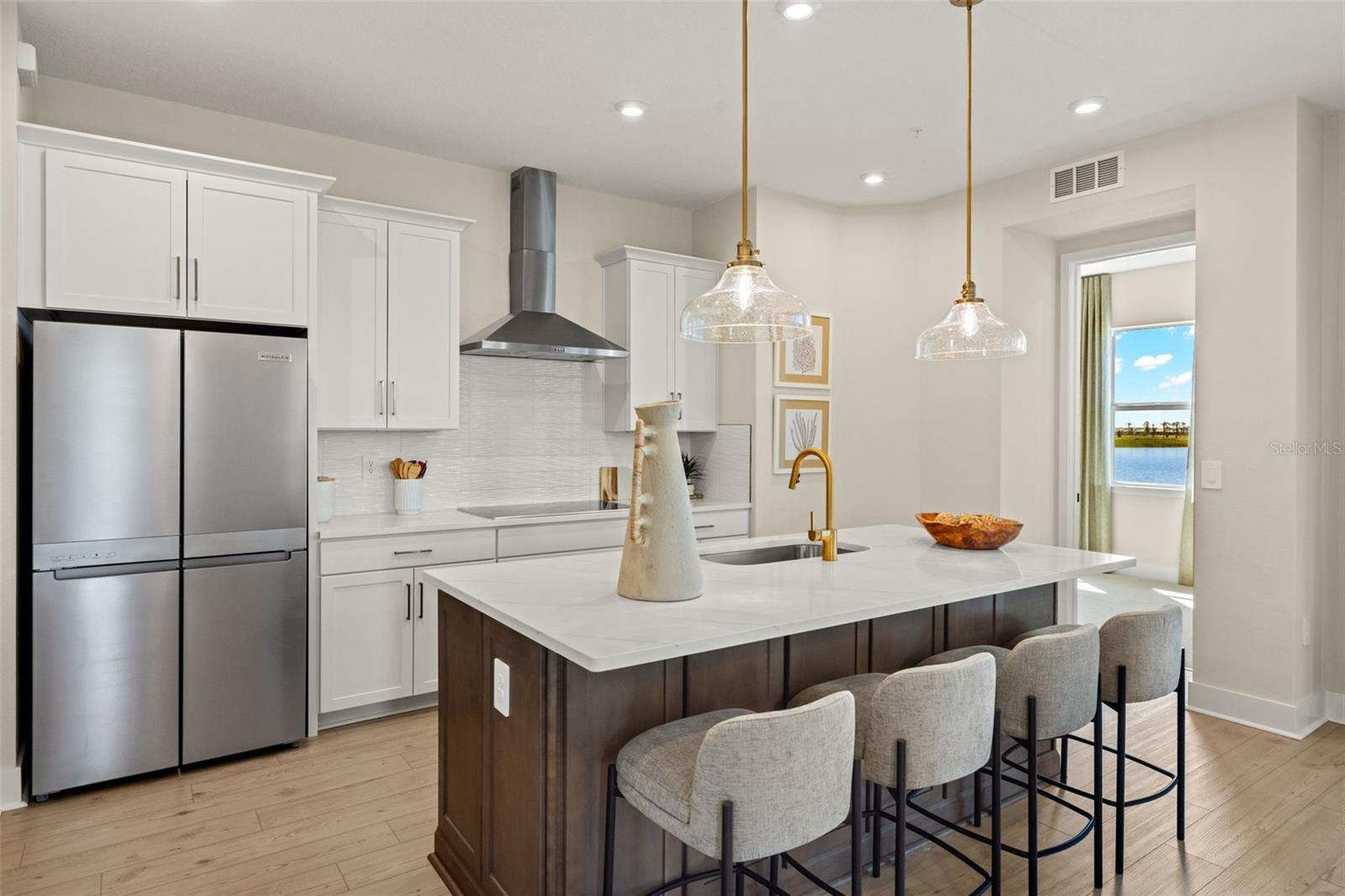 Image 12 of 34 For 12766 Jade Empress Loop 101