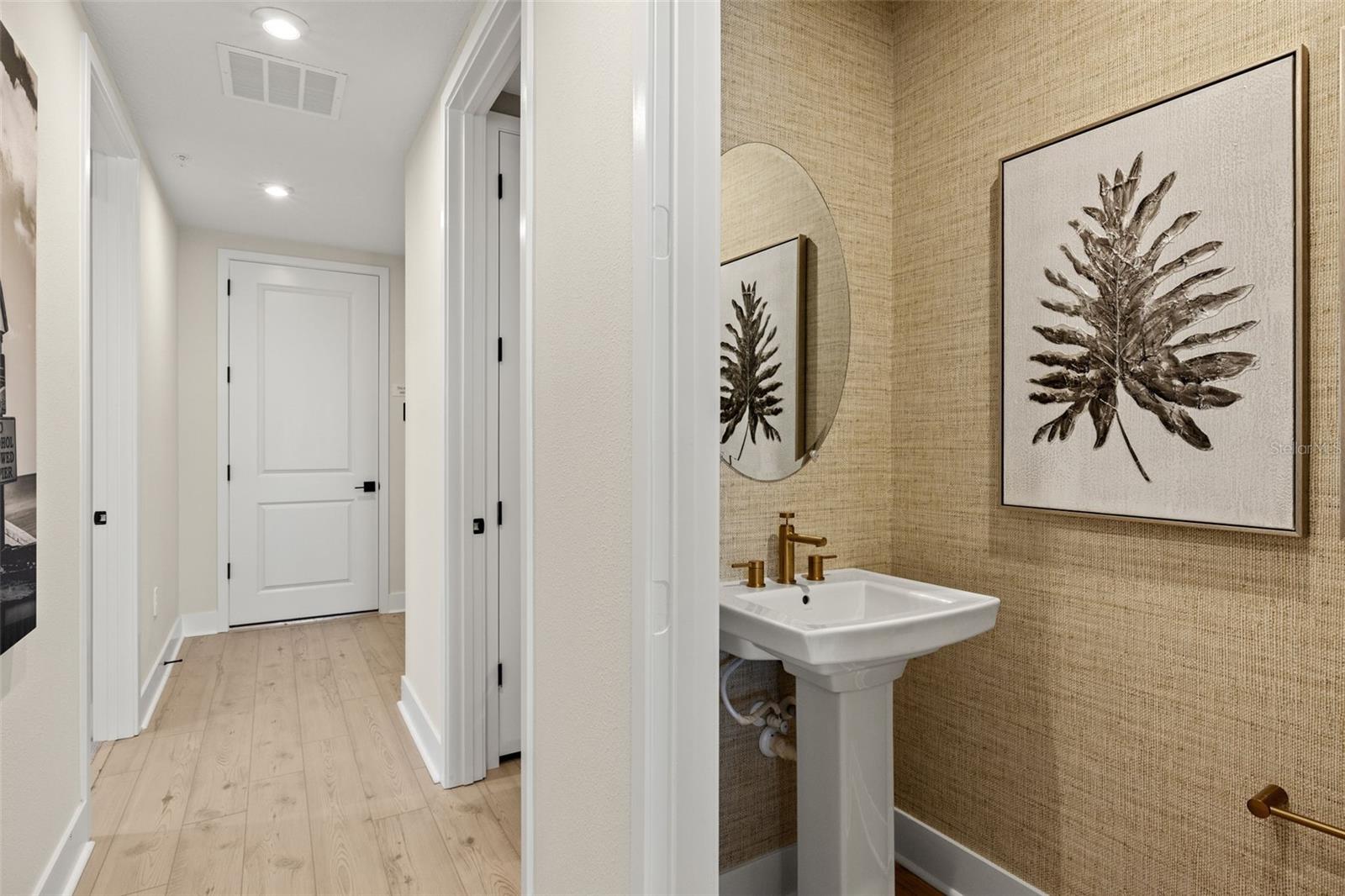 Image 25 of 34 For 12766 Jade Empress Loop 101