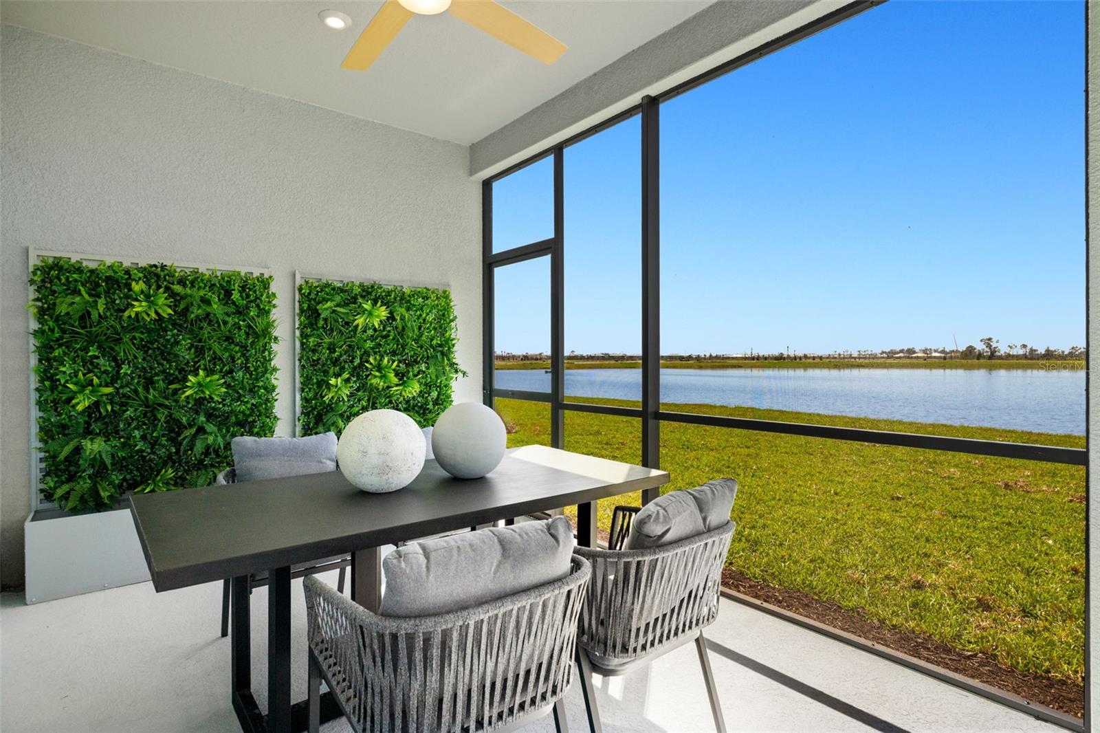 Image 28 of 34 For 12766 Jade Empress Loop 101