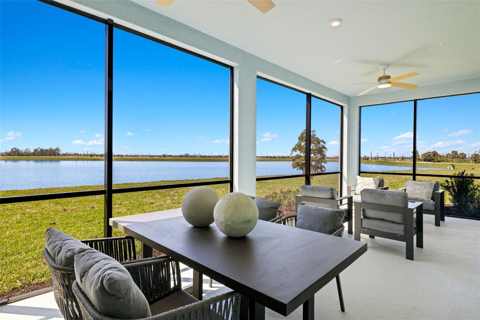 Image 29 of 34 For 12766 Jade Empress Loop 101