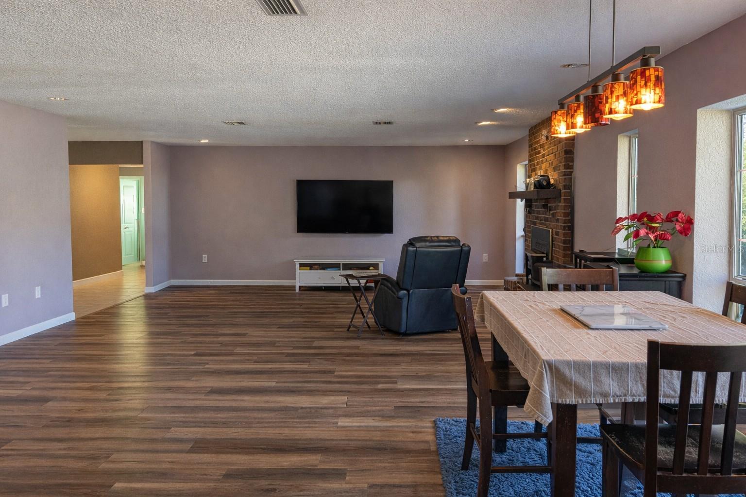 Image 8 of 25 For 4011 46th Street