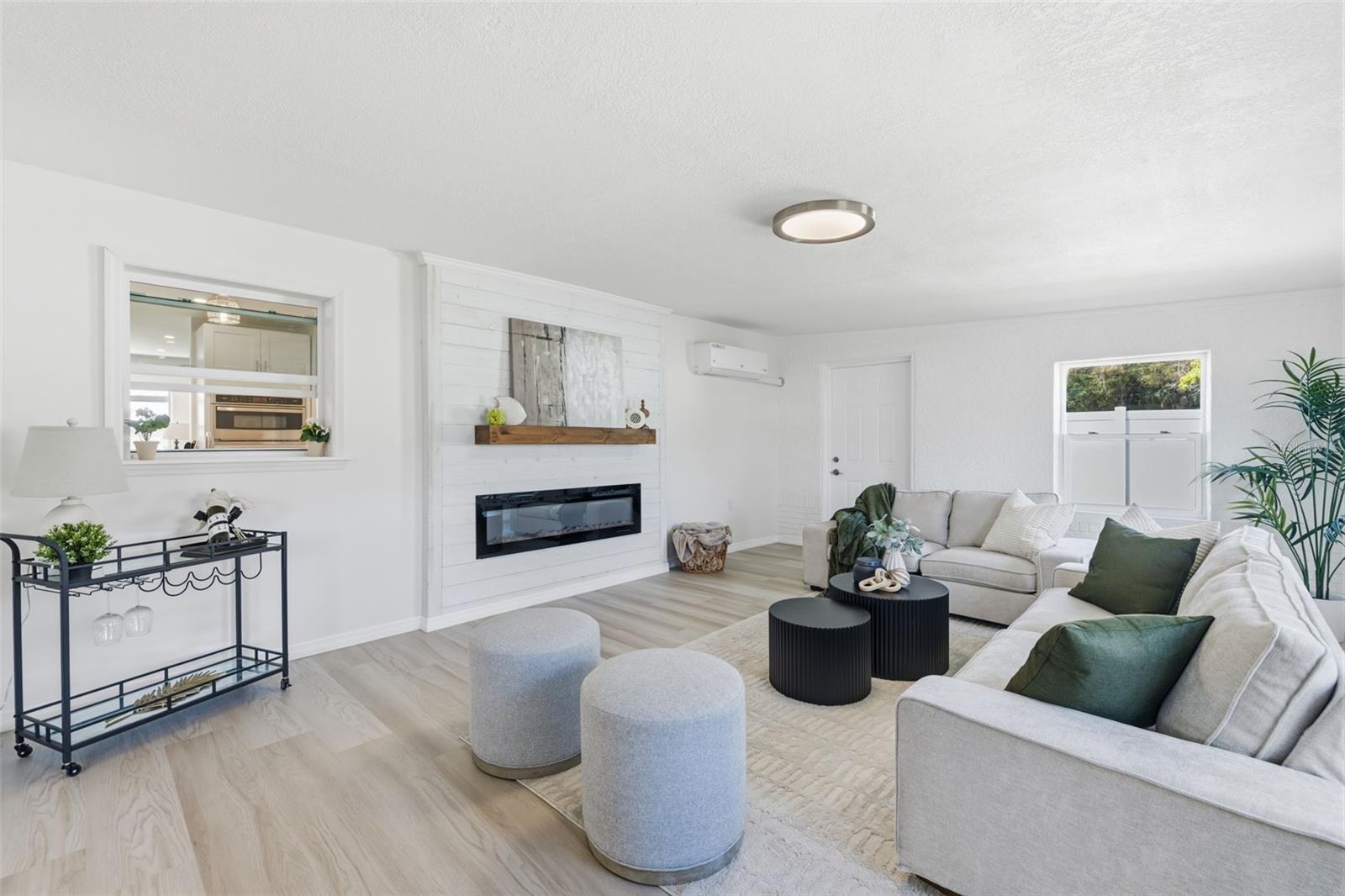 Image 16 of 33 For 1027 27th Avenue S