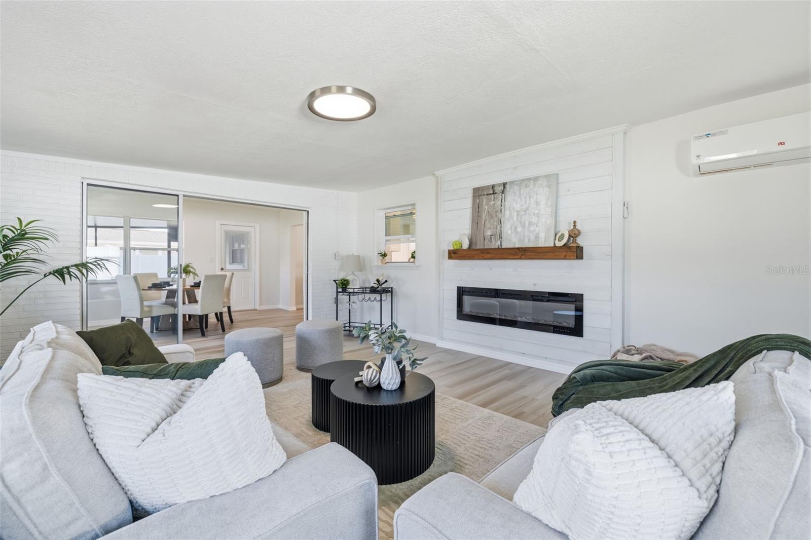 Image 19 of 33 For 1027 27th Avenue S