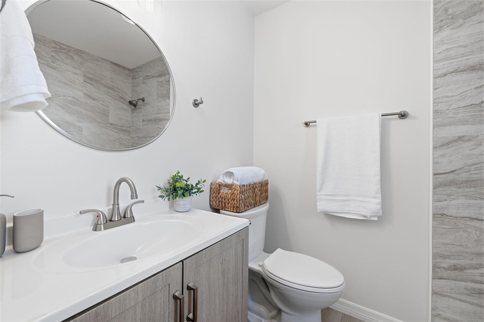 Image 27 of 33 For 1027 27th Avenue S